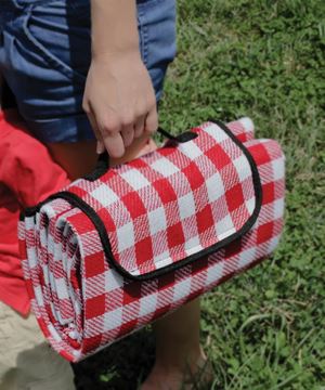 Picture of Camco 51" x 59" Red/White Picnic Blanket Part# 03-0721   42801